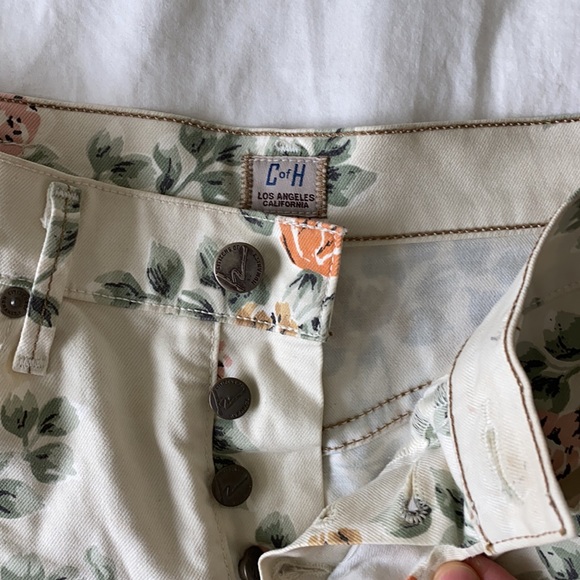 Citizen of Humanity Floral Jean Shorts, size 24 - Picture 2 of 5